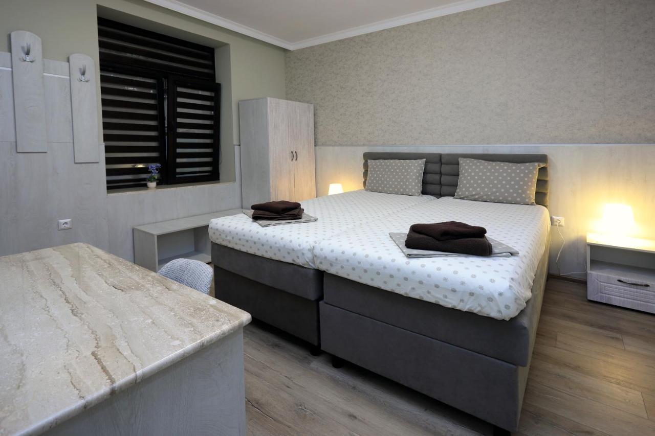 Къща За Гости Кребс Guesthousekrebs Sjumen Eksteriør billede